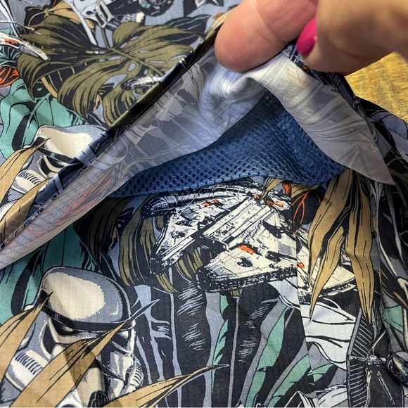 Columbia PFG Star Wars Womens Small Sleeveless Tank Top Snap Button Rare Collab - Picture 15 of 16